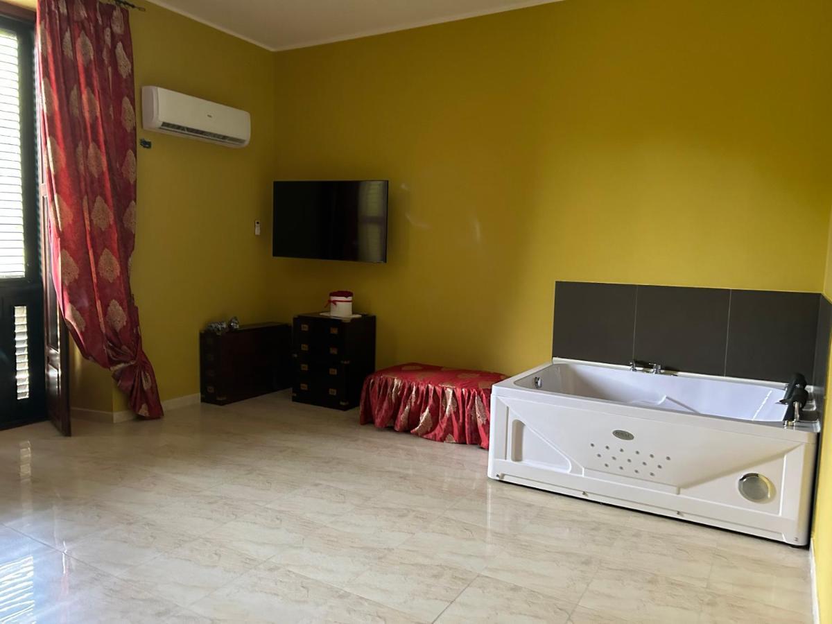 Hotel Venus Of Milo Napoli Esterno foto