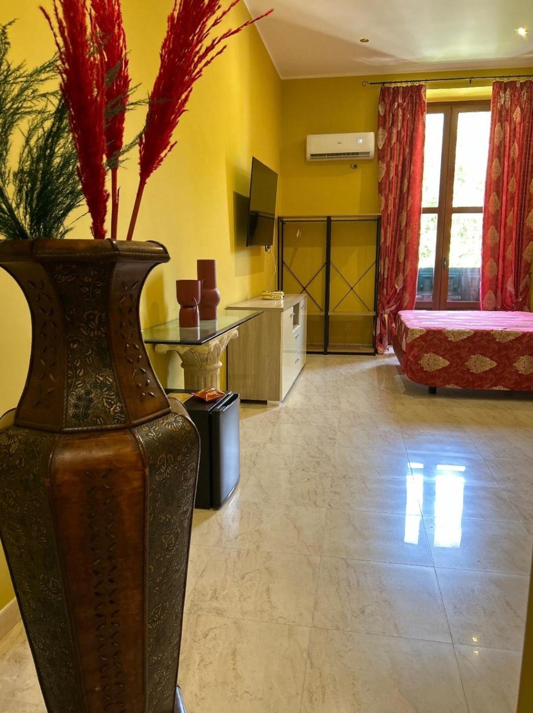 Hotel Venus Of Milo Napoli Esterno foto